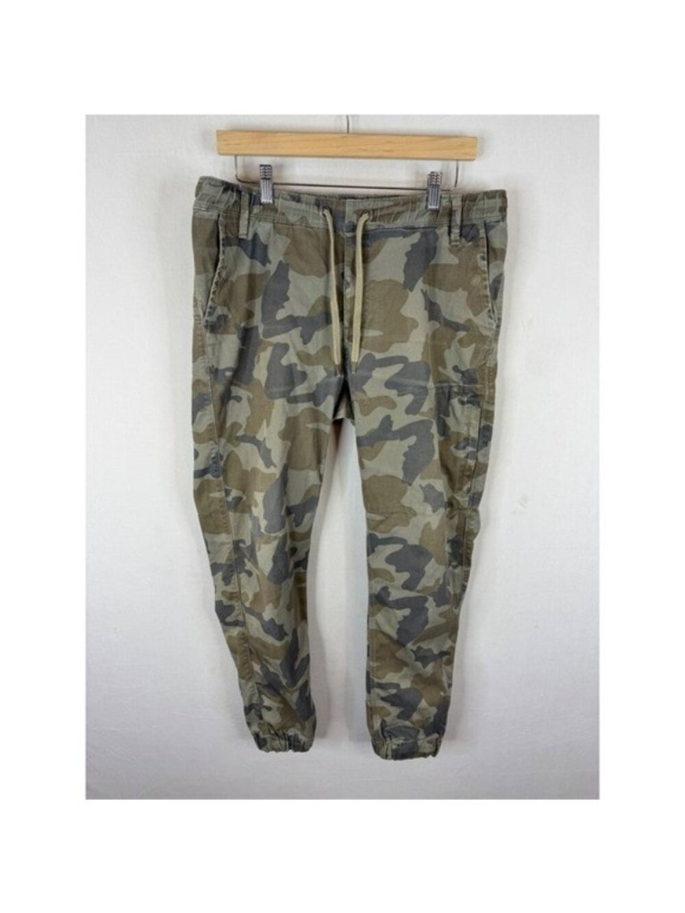 DU/ER L2X Slim Fit Camo Joggers Mens 34x29 Green Brown Camouflage Pants